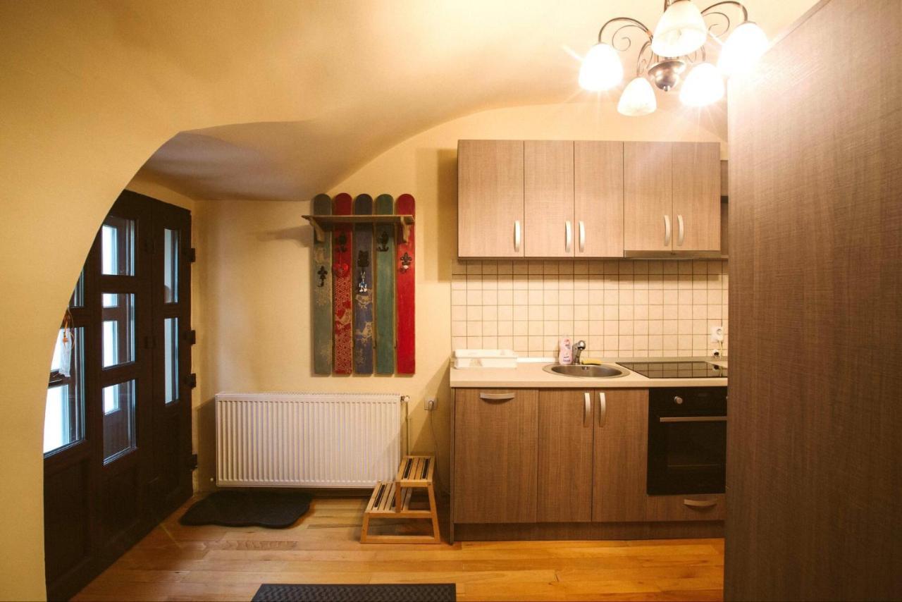 Casa Schobeln Appartement Braşov Buitenkant foto
